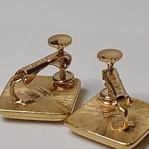 Square Gold Tone Napier Clip On Earrings - Picture 7 of 9